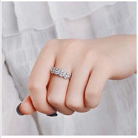 925 Silver Princess Cut White Topaz CZ  Ring brand - Picture 3 of 3